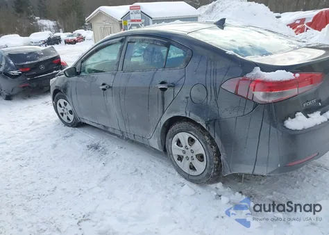 2017 Kia Forte Lx z USA, uszkodzony, nr VIN 3KPFL4A76HE080458